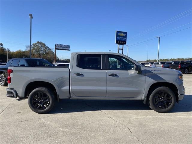 new 2025 Chevrolet Silverado 1500 car, priced at $43,000