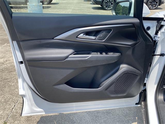 new 2025 Chevrolet Equinox EV car, priced at $38,390