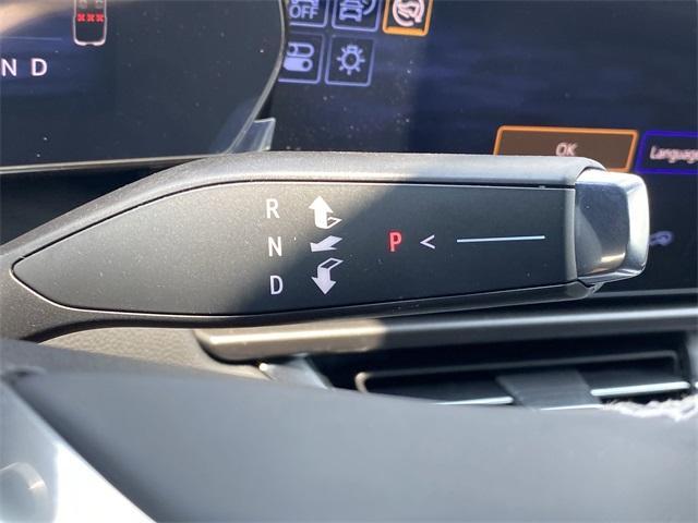 new 2025 Chevrolet Equinox EV car, priced at $38,390