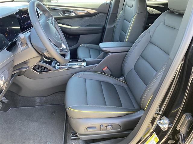 new 2025 Chevrolet TrailBlazer car, priced at $29,390