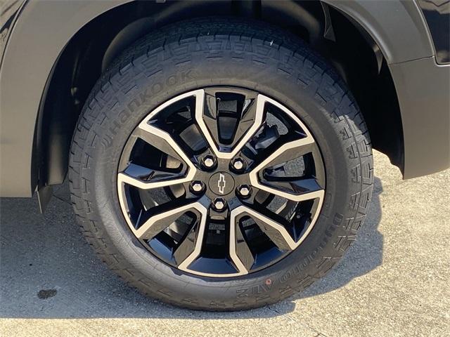 new 2025 Chevrolet TrailBlazer car, priced at $27,663