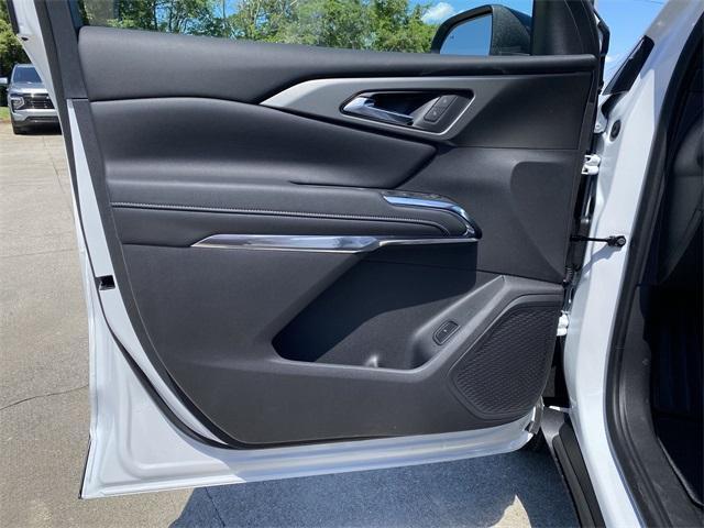 new 2025 Chevrolet Traverse car, priced at $42,945