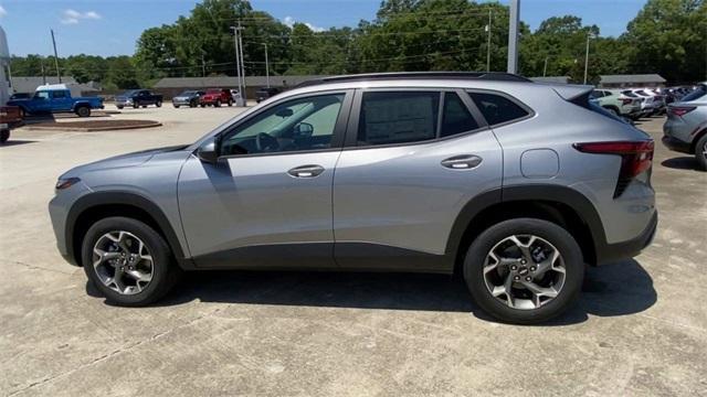 new 2025 Chevrolet Trax car, priced at $23,900