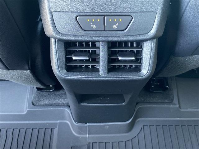 new 2026 Chevrolet Equinox car, priced at $38,165