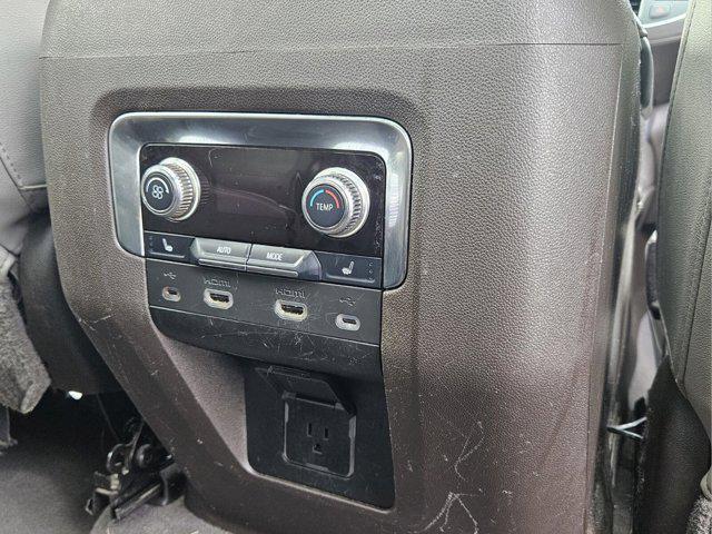used 2021 GMC Yukon car, priced at $29,996