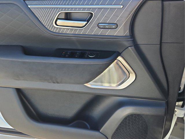 new 2026 INFINITI QX80 car, priced at $114,920