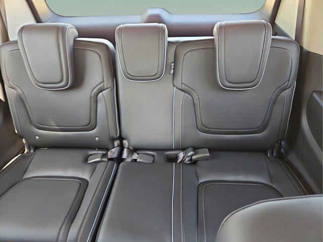 new 2025 INFINITI QX80 car, priced at $88,900