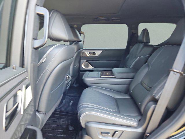 new 2025 INFINITI QX80 car, priced at $108,000