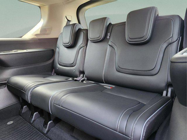 new 2025 INFINITI QX80 car, priced at $87,100