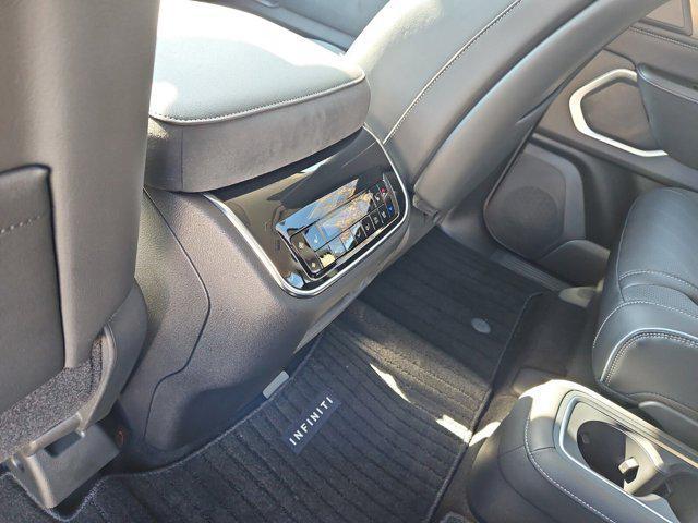 new 2025 INFINITI QX80 car, priced at $88,900