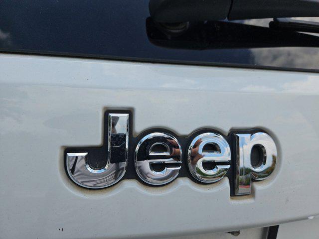 used 2020 Jeep Grand Cherokee car, priced at $17,525