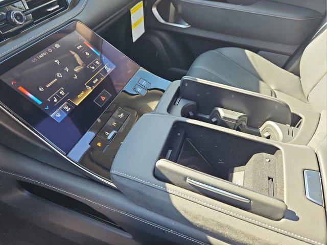 new 2025 INFINITI QX80 car, priced at $101,550