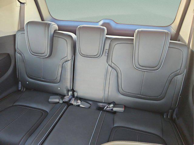 new 2025 INFINITI QX80 car, priced at $101,550