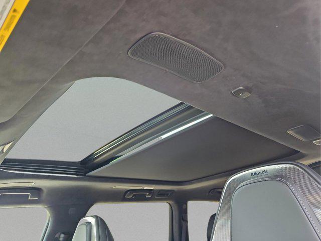 new 2025 INFINITI QX80 car, priced at $110,050
