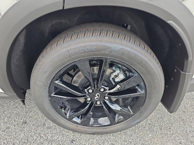 new 2025 INFINITI QX60 car, priced at $57,980