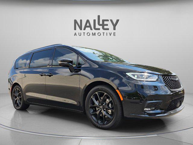 used 2024 Chrysler Pacifica car, priced at $36,718