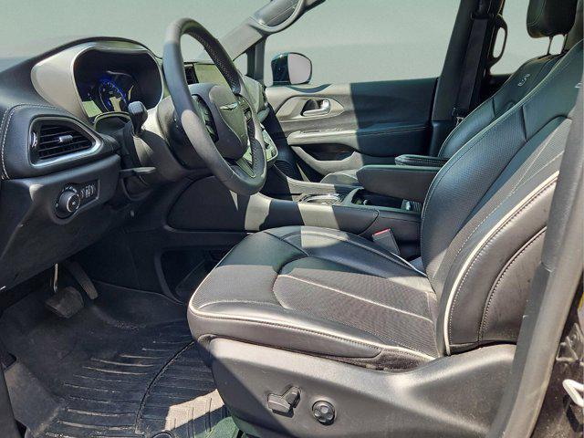 used 2024 Chrysler Pacifica car, priced at $36,718