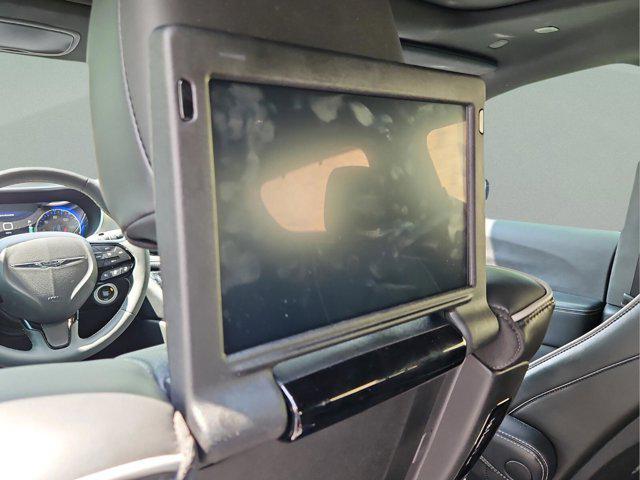 used 2024 Chrysler Pacifica car, priced at $36,718