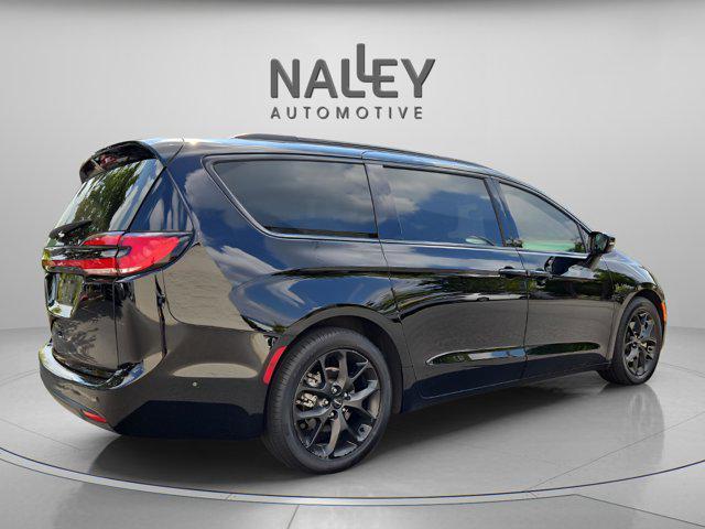 used 2024 Chrysler Pacifica car, priced at $36,718