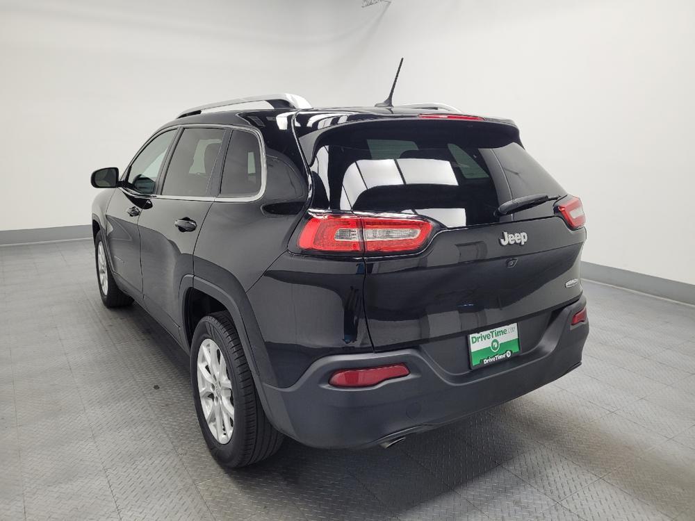 used 2018 Jeep Cherokee car, priced at $16,095
