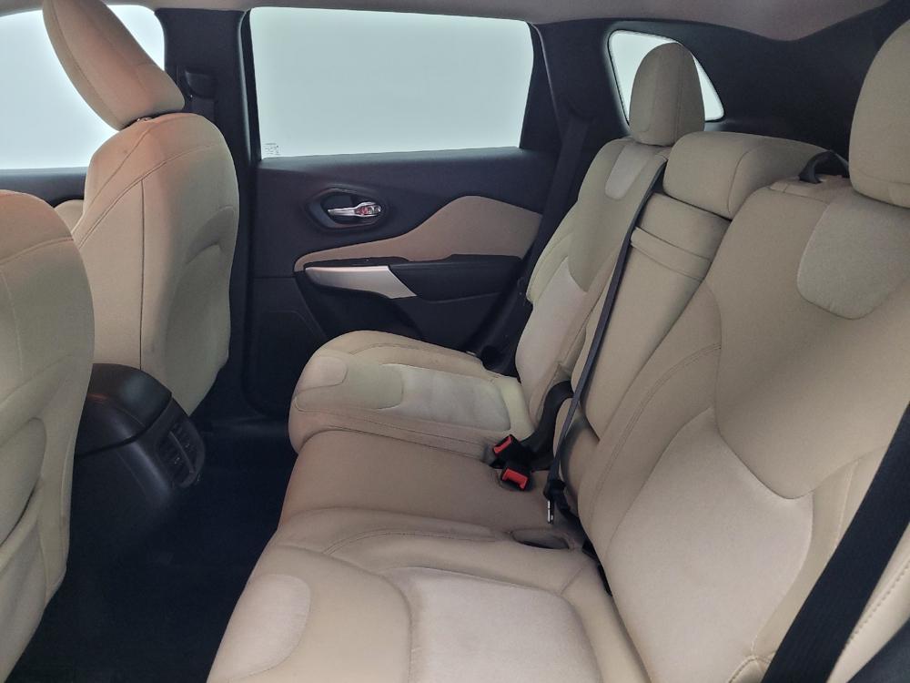 used 2018 Jeep Cherokee car, priced at $16,095