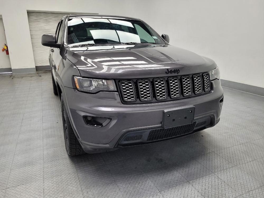 used 2017 Jeep Grand Cherokee car, priced at $17,295