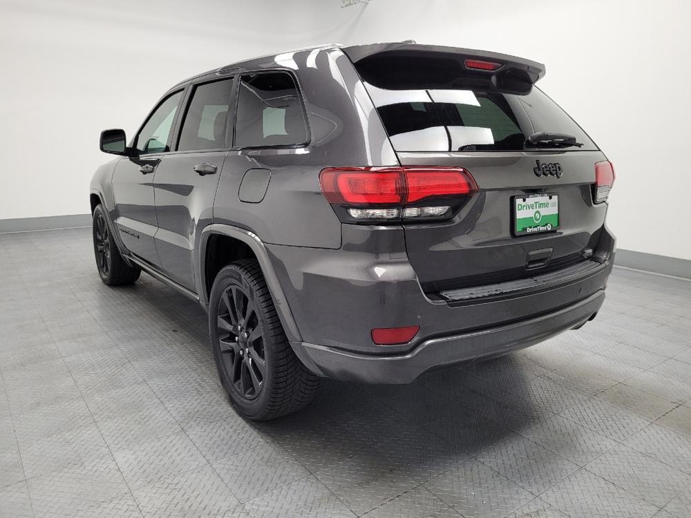 used 2017 Jeep Grand Cherokee car, priced at $17,295