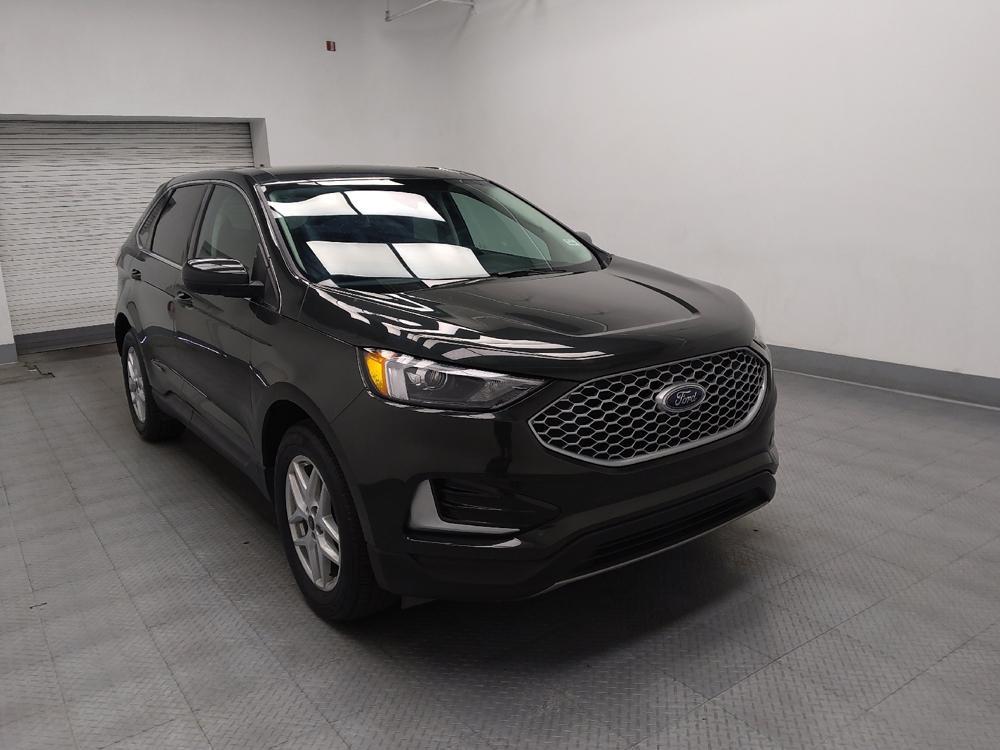 used 2024 Ford Edge car, priced at $25,395