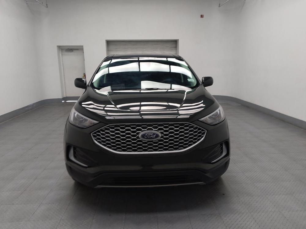 used 2024 Ford Edge car, priced at $25,395
