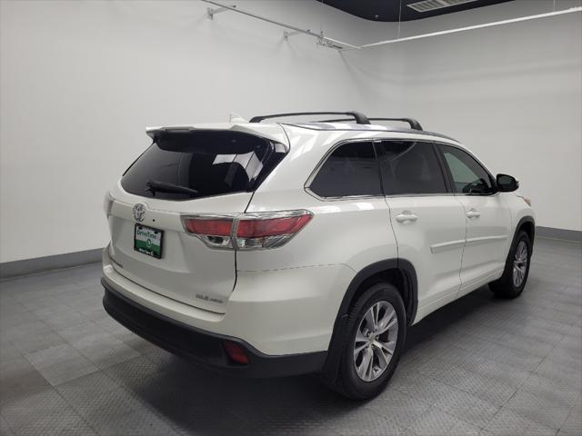used 2015 Toyota Highlander car, priced at $18,895