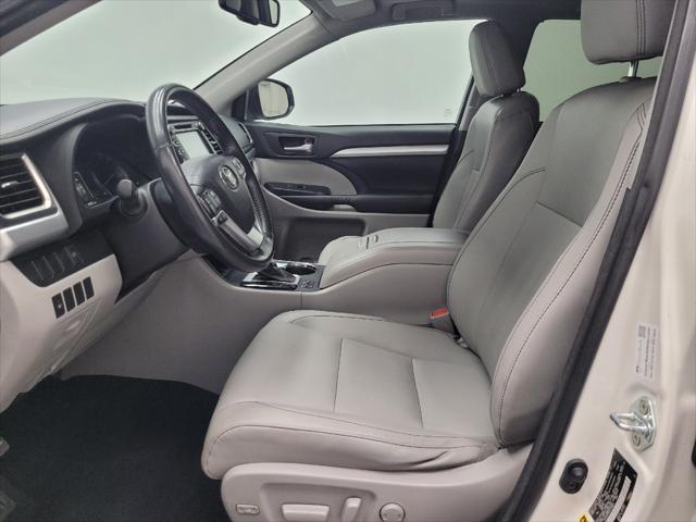 used 2015 Toyota Highlander car, priced at $18,895