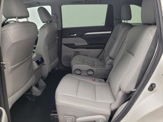 used 2015 Toyota Highlander car, priced at $18,895