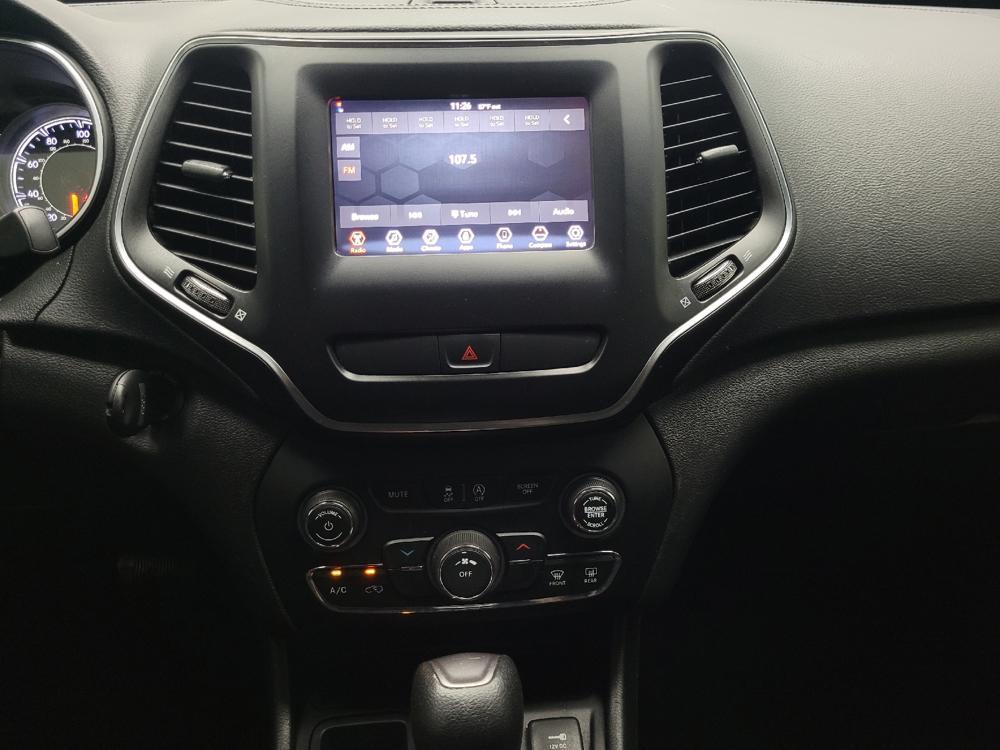 used 2019 Jeep Cherokee car, priced at $14,695