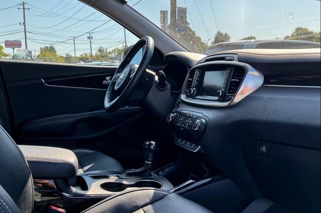 used 2017 Kia Sorento car, priced at $17,497