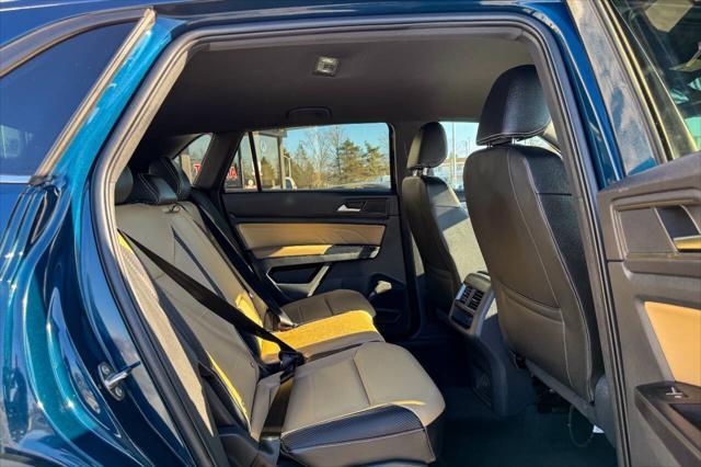 used 2021 Volkswagen Atlas Cross Sport car, priced at $25,997