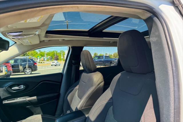 used 2017 Jeep Cherokee car, priced at $14,797