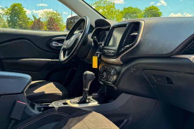 used 2017 Jeep Cherokee car, priced at $14,797