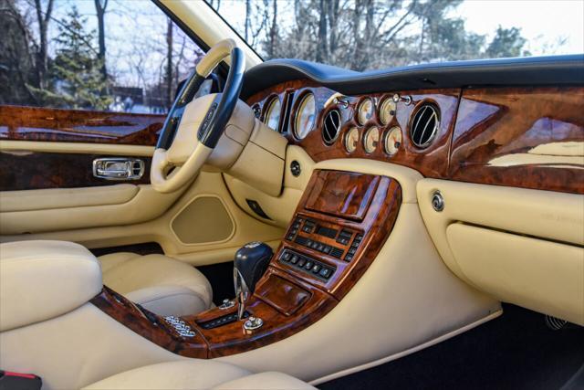 used 2001 Bentley Arnage car, priced at $30,997