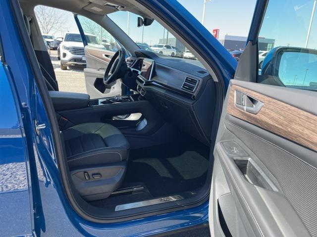 new 2025 Volkswagen Atlas car, priced at $47,500