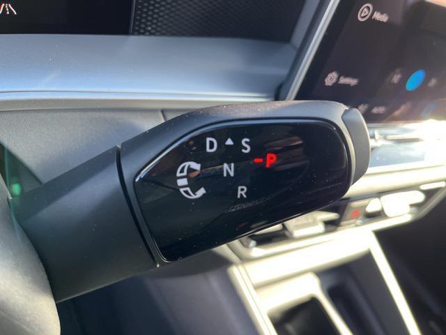 new 2025 Volkswagen Tiguan car, priced at $37,577