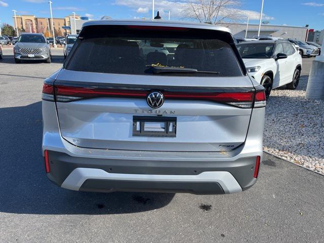 new 2025 Volkswagen Tiguan car, priced at $37,577