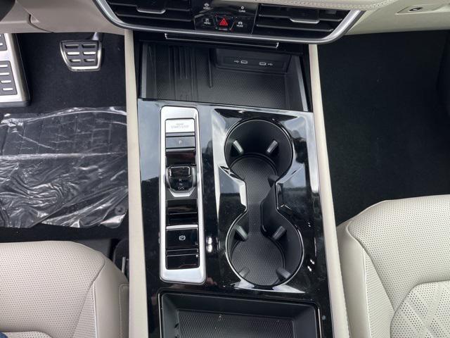 new 2025 Volkswagen Atlas car, priced at $53,000