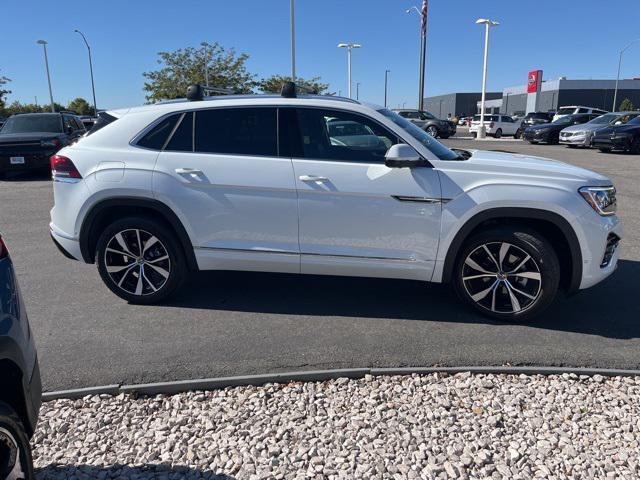 new 2026 Volkswagen Atlas Cross Sport car, priced at $56,751