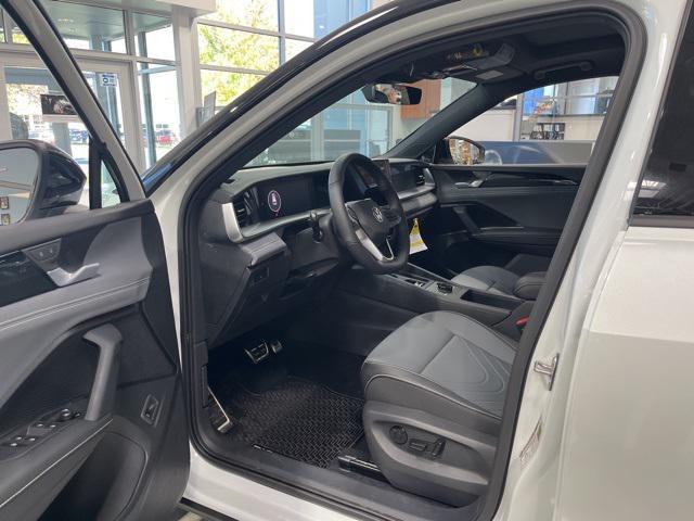 new 2025 Volkswagen Tiguan car, priced at $40,562