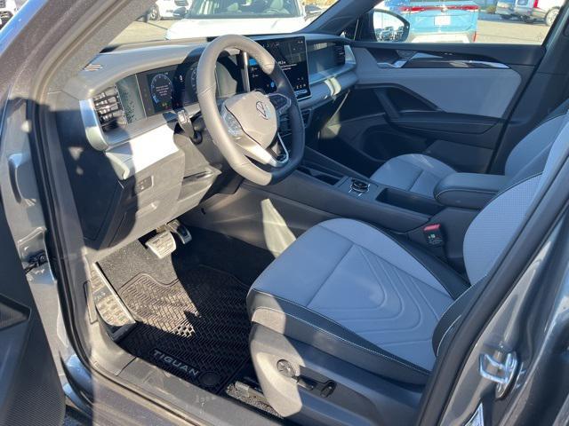 new 2025 Volkswagen Tiguan car, priced at $40,117