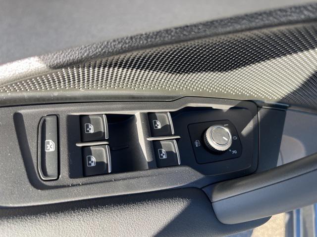 new 2025 Volkswagen Tiguan car, priced at $40,117