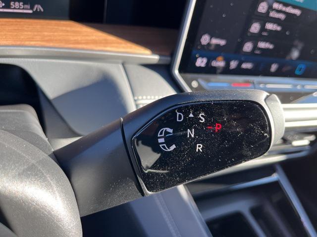 new 2026 Volkswagen Tiguan car, priced at $44,460