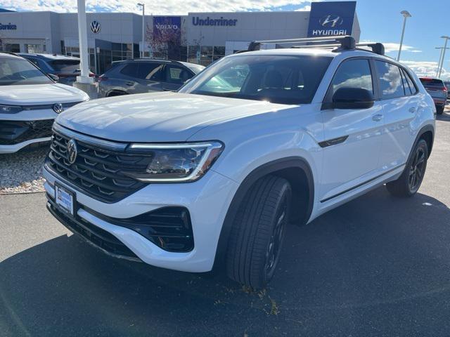new 2026 Volkswagen Atlas Cross Sport car, priced at $53,802