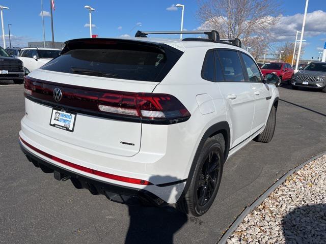 new 2026 Volkswagen Atlas Cross Sport car, priced at $53,802