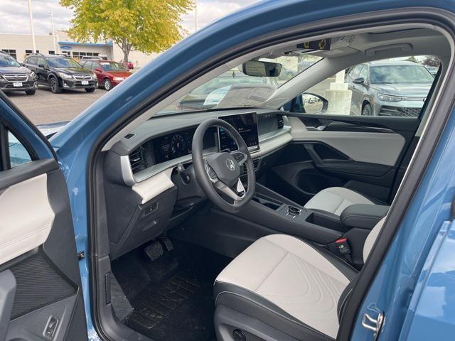 new 2025 Volkswagen Tiguan car, priced at $38,141